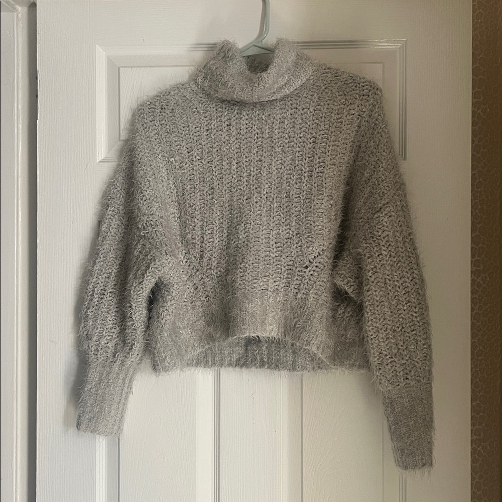Express Soft Gray Knit Sweater
